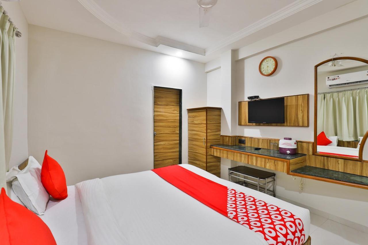 Oyo 23540 Hotel Suryakant Rajkot Exterior photo